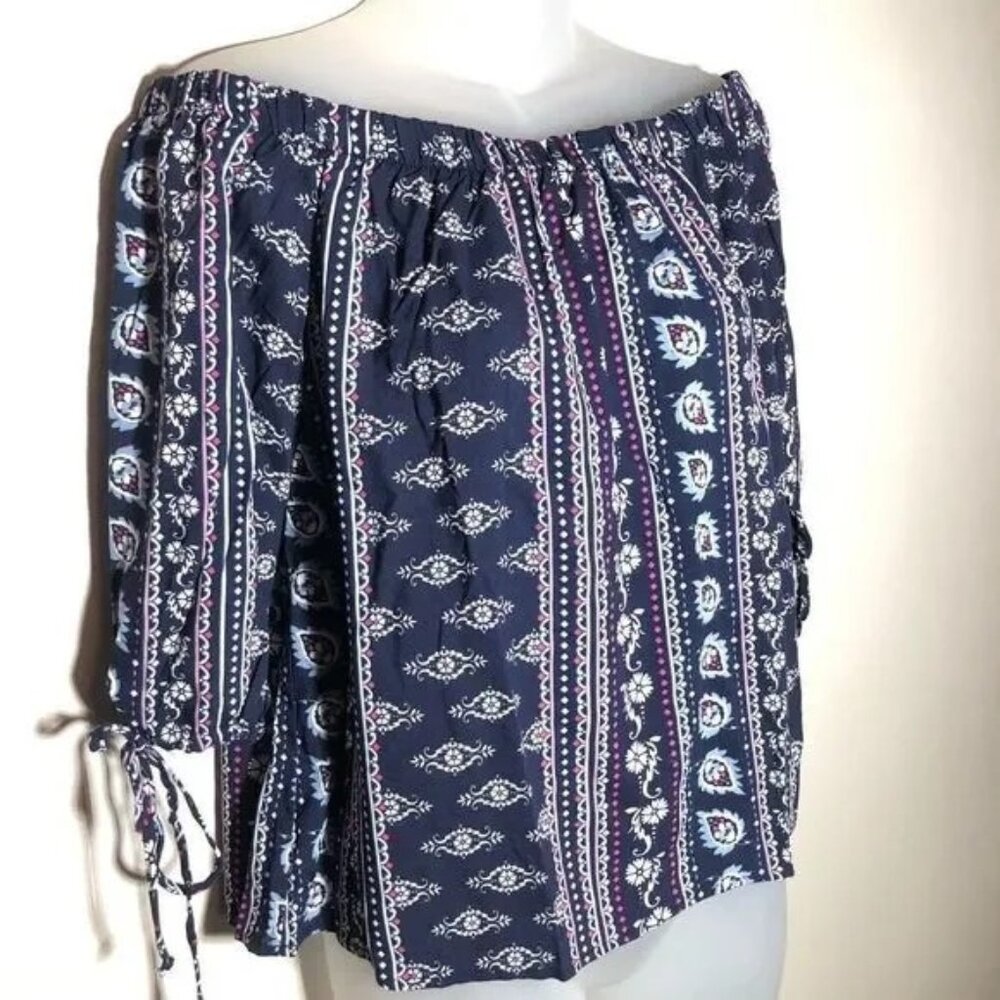 NWT RUE 21 NAVY BLUE OFF SHOULDER PRINTED BLOUSE‎ SMALL, MEDIUM